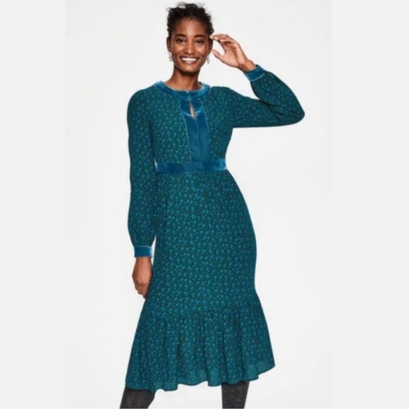 Boden Annabelle Midi Dress in Chatsworth Green Vine with Blue Velvet - Picture 2 of 9